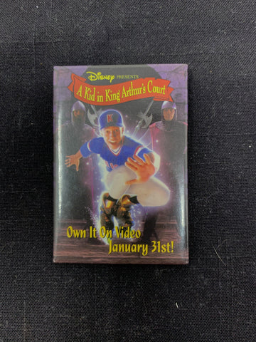 A King in King Arthurs Court Promo Button (Vintage/1990’s) - Schway Nostalgia Co., Button/Pin - Action Figure,
